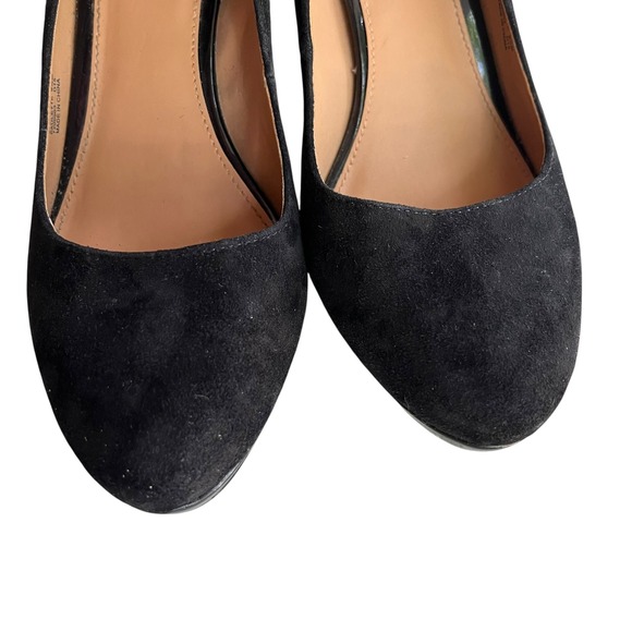 Calvin Klein Women's 8.5 Black Suede Gold Accent Paulette Platform Heels‎ Pumps - Picture 4 of 16